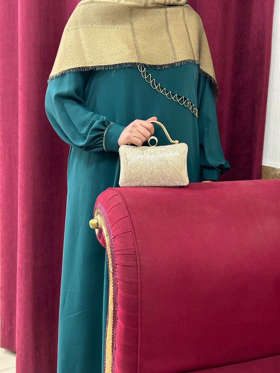 عبای جواهردوزی زمزد